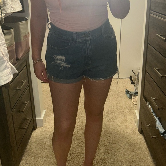 L.L. Bean Distressed Jean Short - Picture 5 of 7